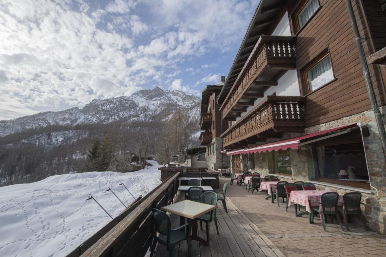 Hotel Rascard Valtournenche Exterior foto